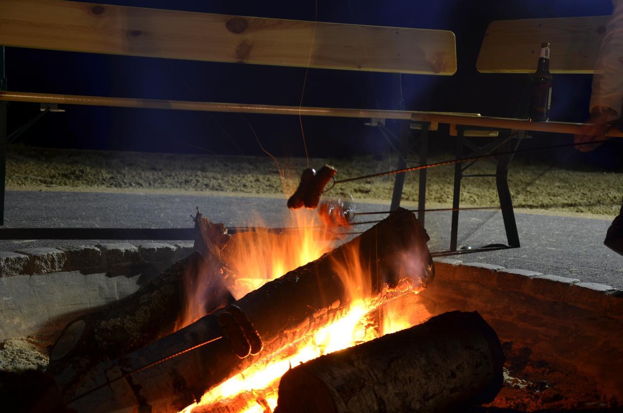 Rezydencja Nad Jeziorem Pestkownica Esterno foto
