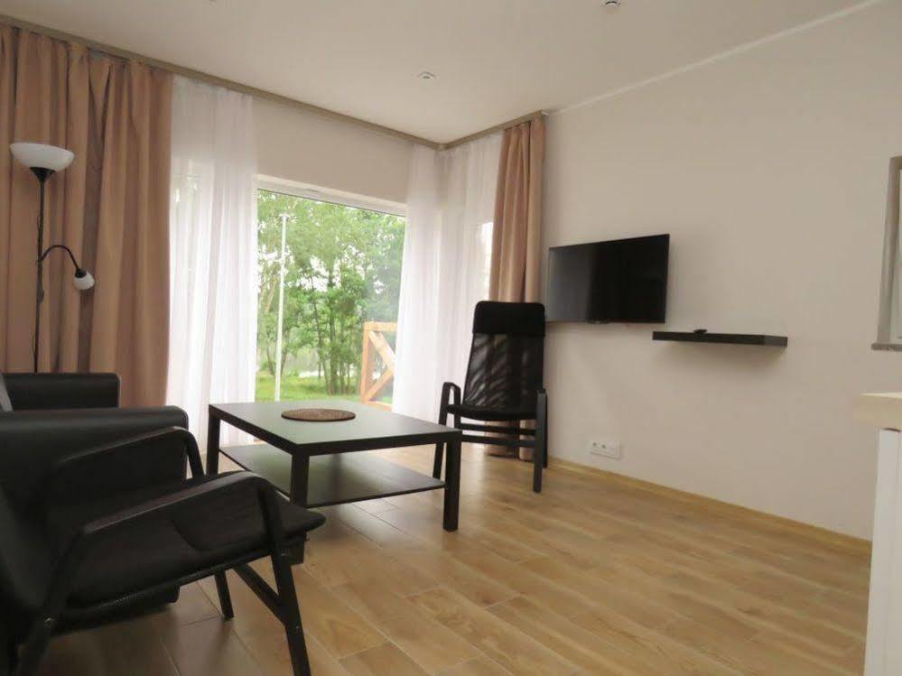 Rezydencja Nad Jeziorem Pestkownica Esterno foto